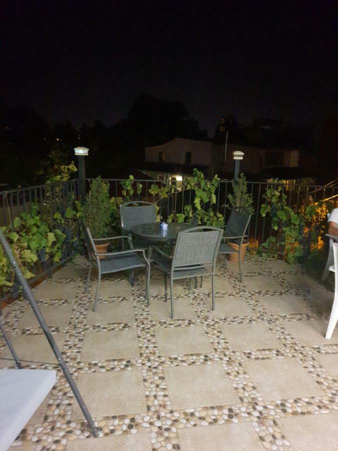טביליסי Hotel Lika מראה חיצוני תמונה